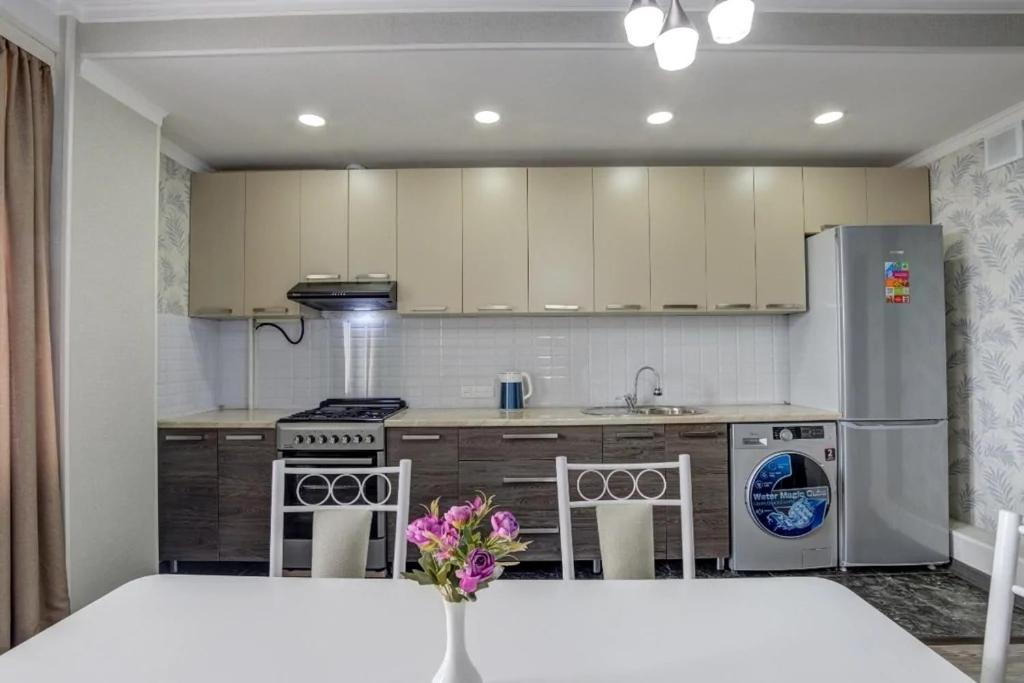 Apartments For Rent Бишкек Экстерьер фото